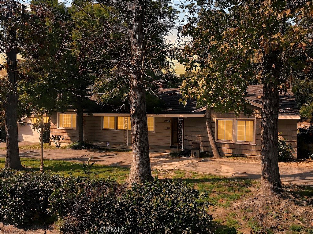 1045 Sierra Madre Villa Ave