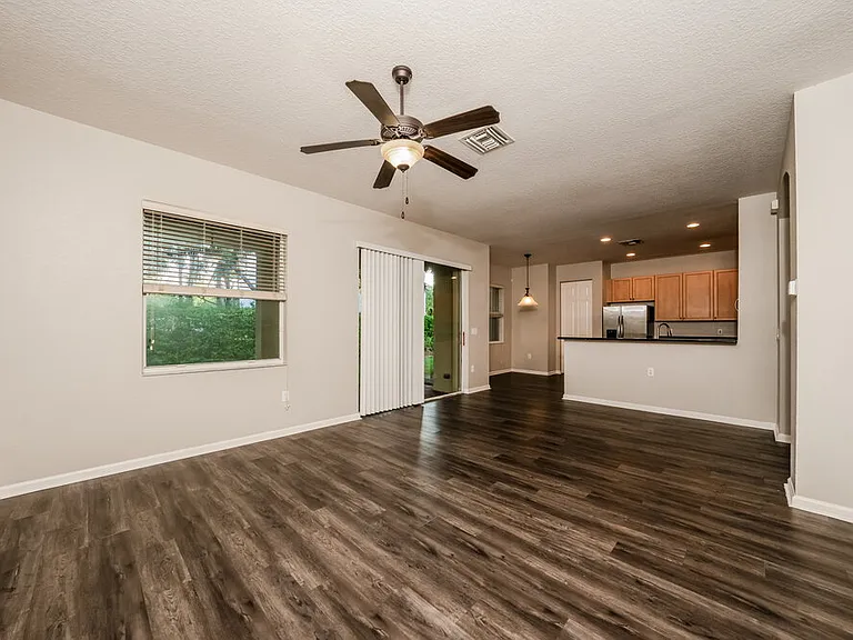 7617 Jewelwood Dr — Photo 4