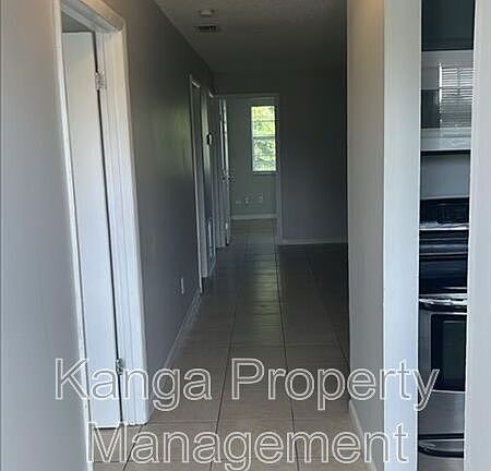 4th image of 3206 Louisiana Ave Unit 2