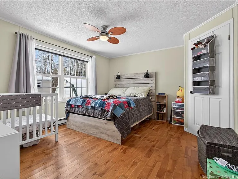 167 Murphy St — Photo 14