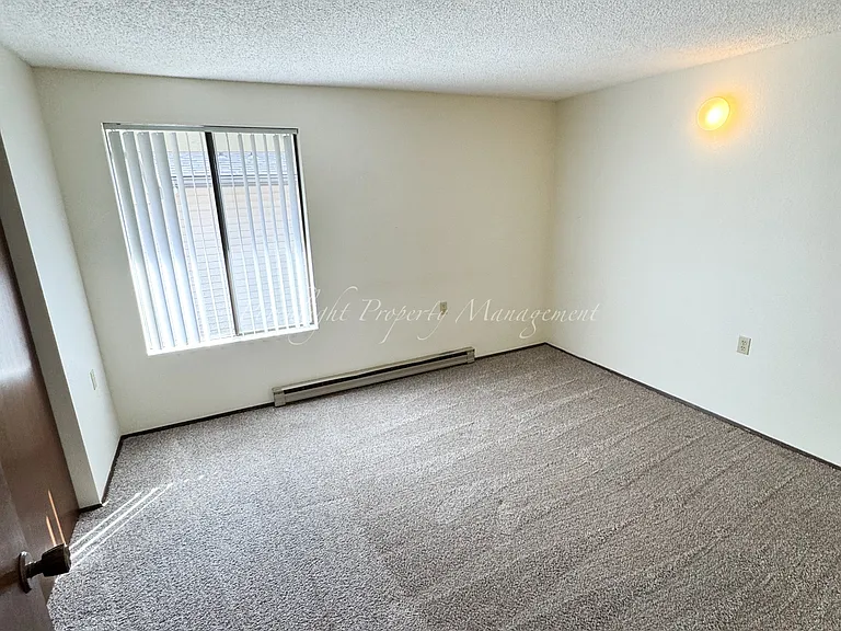 5775 Golden Eagle Dr — Photo 17