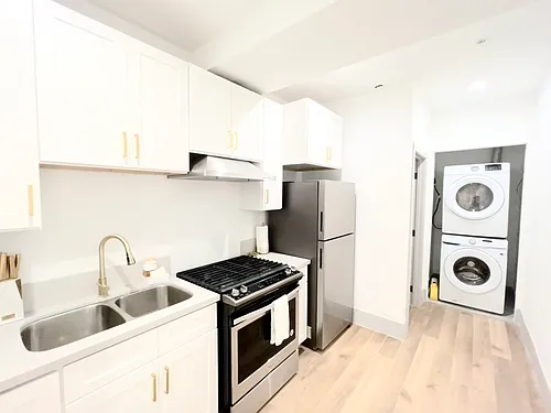 14954 Sherman Way #202 Photo 1