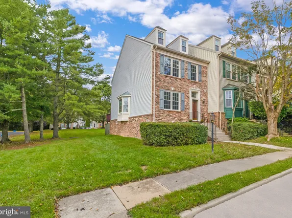 8887 Eagle Rock Ln, Springfield, VA 22153