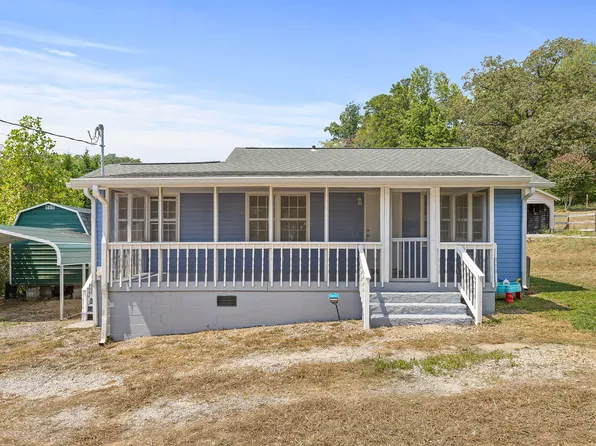 1026 Dry Valley Rd, Rossville, GA 30741