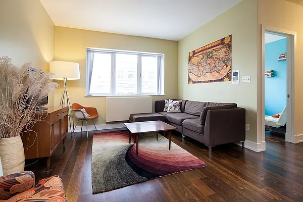 Rented by Bold New York | media 49