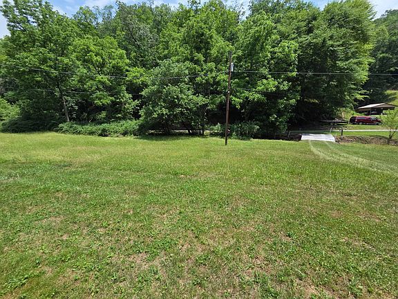 4th image of 516 Upper Rock Camp Rd