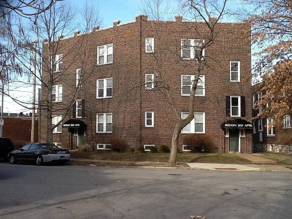 4467 Castleman Avenue — Photo 1