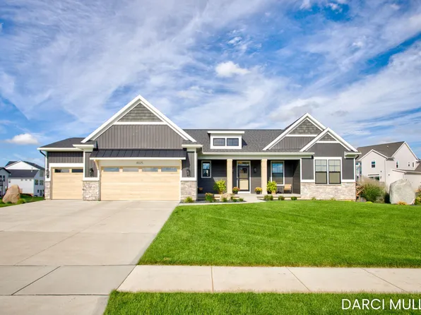 8025 Erie Dr, Byron Center, MI 49315