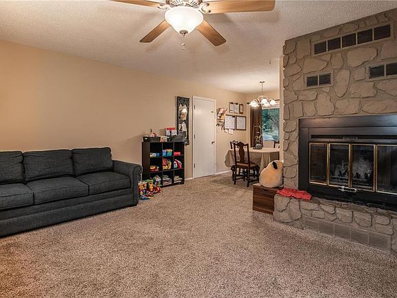 5th image of 2819 S Linwood Cir