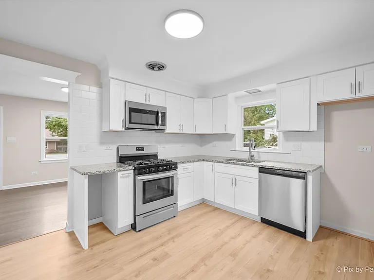 23776 N Overhill Dr — Photo 6