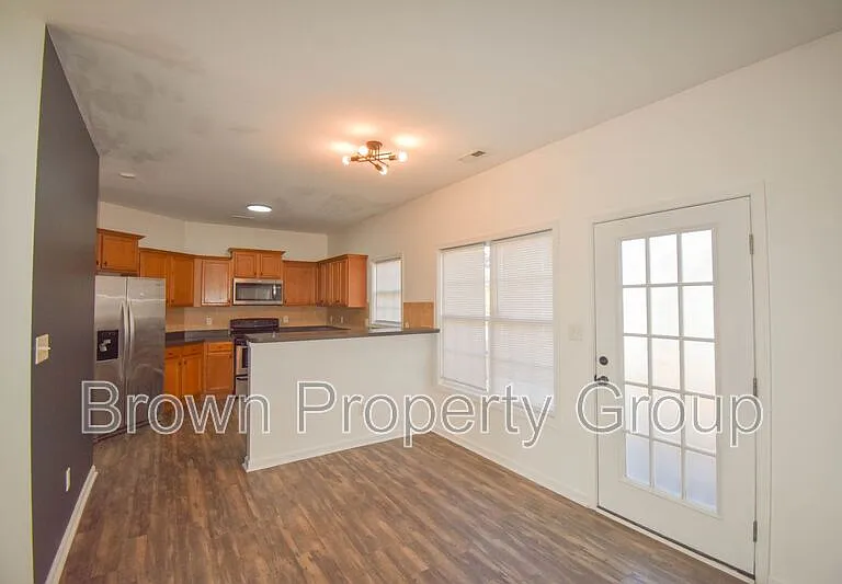 51 Craven Ct — Photo 6