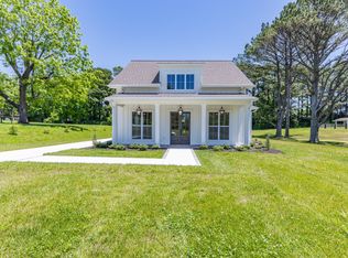 110 4th Ave S, Loretto, TN 38469