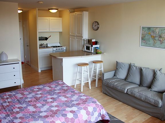 4th image of 1196 N Grant St APT 311