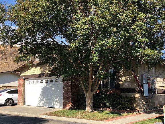 2nd image of 31910 Cinnabar Ln
