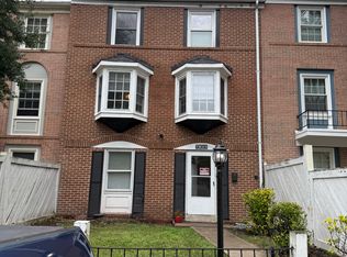 7925 Central Park Cir, Alexandria, VA 22309