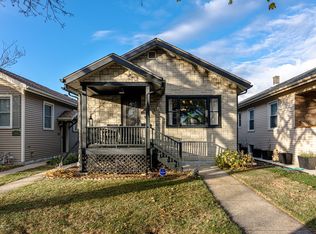 5546 W Grace St, Chicago, IL 60641