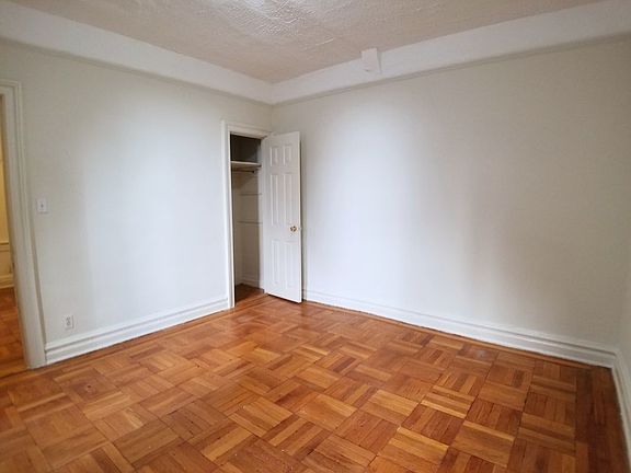 4th image of 334 Montgomery St #2BB