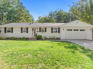 6713 Southdale Rd, Edina, MN 55435