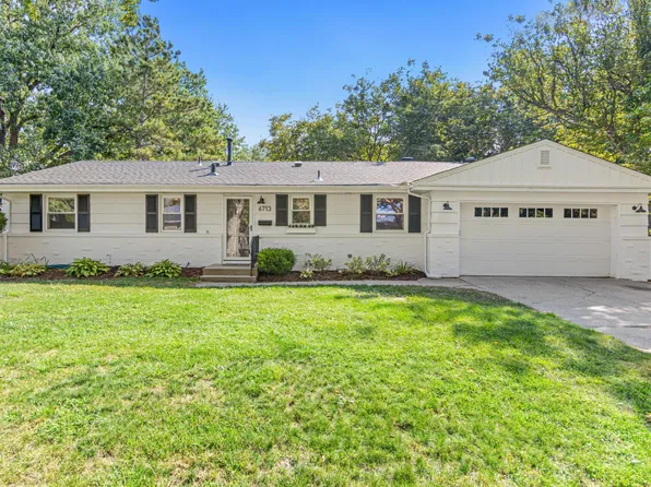 6713 Southdale Rd, Edina, MN 55435