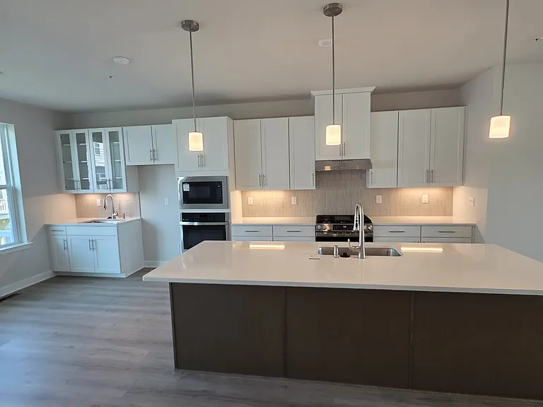 8 Weldon Way — Photo 24