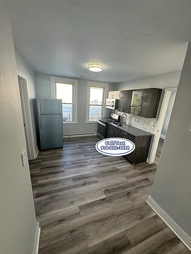 113 Webster Ave Photo 1