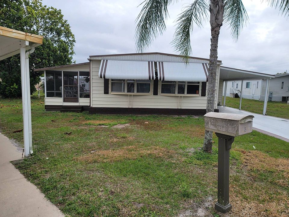 1st image of 3 Seville Ln