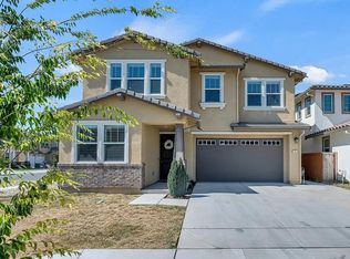 2 Linnea Ct, Elk Grove, CA 95758