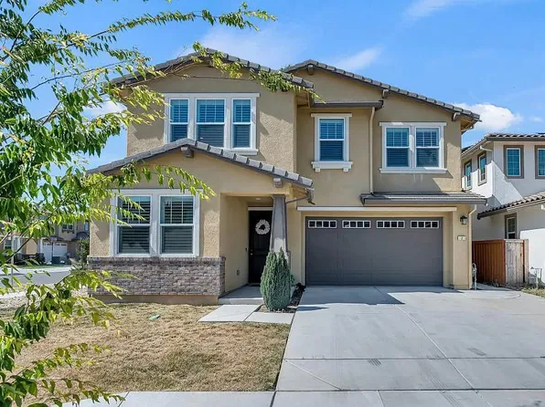 2 Linnea Ct, Elk Grove, CA 95758