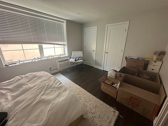 2nd image of 122 Avenue C APT 3