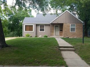 1223 Prospect Ave, Portage, WI 53901