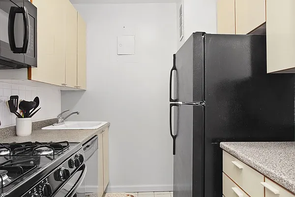 Sold by Corcoran | media 11