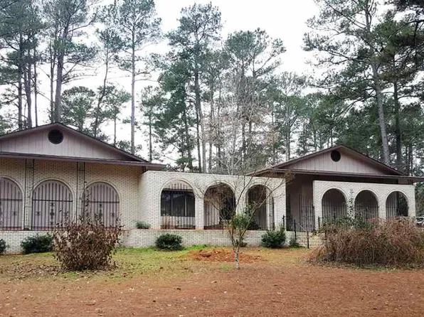 9 Pine Level Dr, Hawkinsville, GA 31036