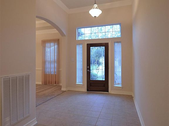2nd image of 2508 S Venice Dr