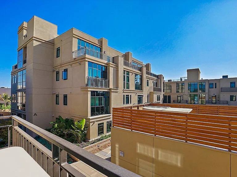 Residences at Village Walk — Photo 23