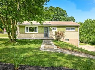 125 Manor Dr, Valencia, PA 16059
