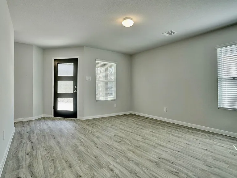 406 Noel — Photo 7