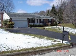 3528 Durham Rd, Barberton, OH 44203