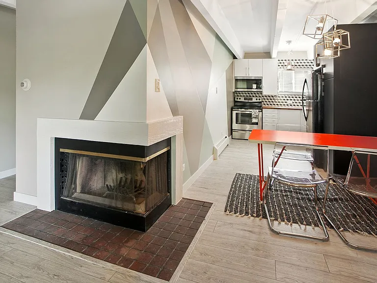 Marigold Apartments — Photo 9