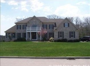 20 Romano Ct, East Greenwich, RI 02818