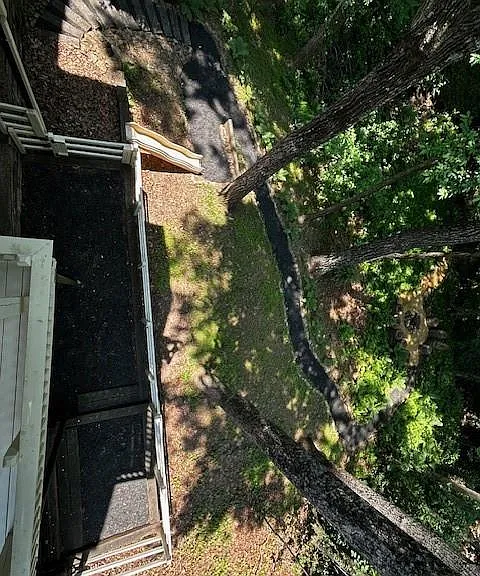1915 Habersham Trce — Photo 32