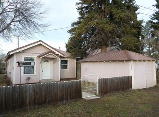 1006 SE 1st St, Enterprise, OR 97828