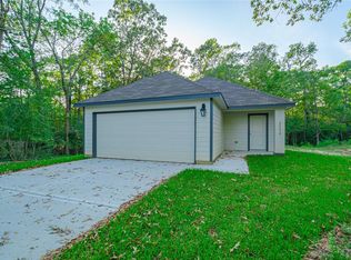 24612 Darkwood Ct, Huntsville, TX 77340