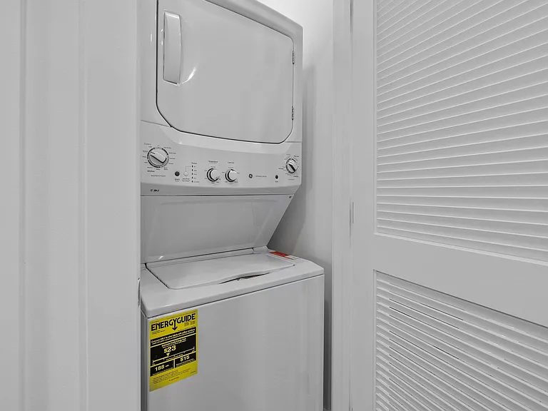 4028 Parrish St #3 — Photo 5