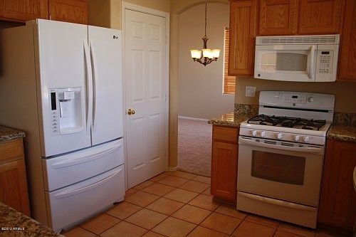 3rd image of 2507 N 106th Ave
