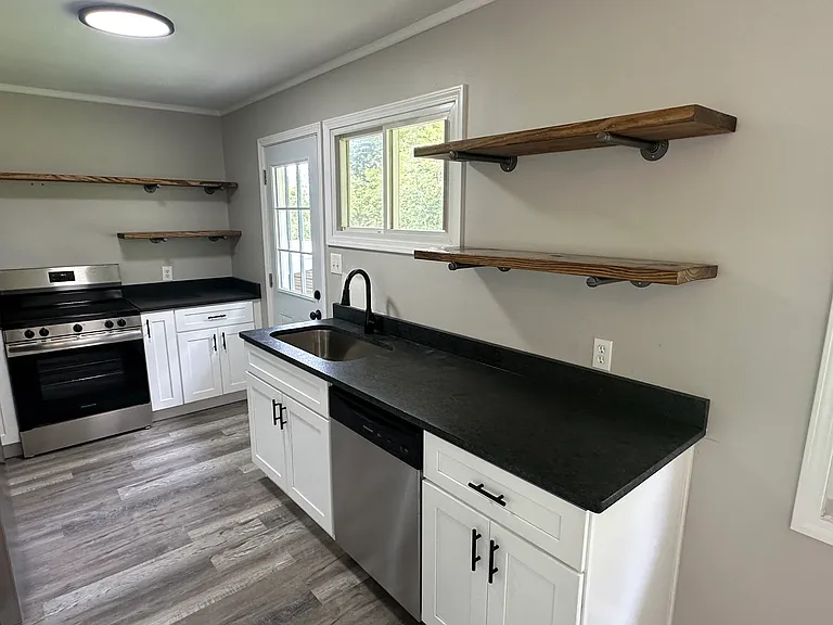 1322 E Walnut Grove Dr — Photo 6