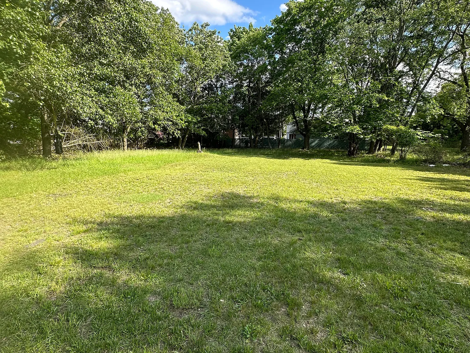 1894 Lakewood Rd — Photo 3