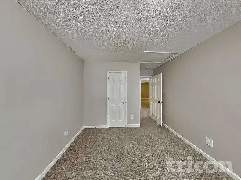 78 Springway Dr — Photo 11