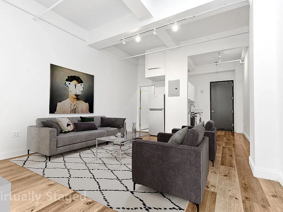 1st image of 255 W 36th St #607