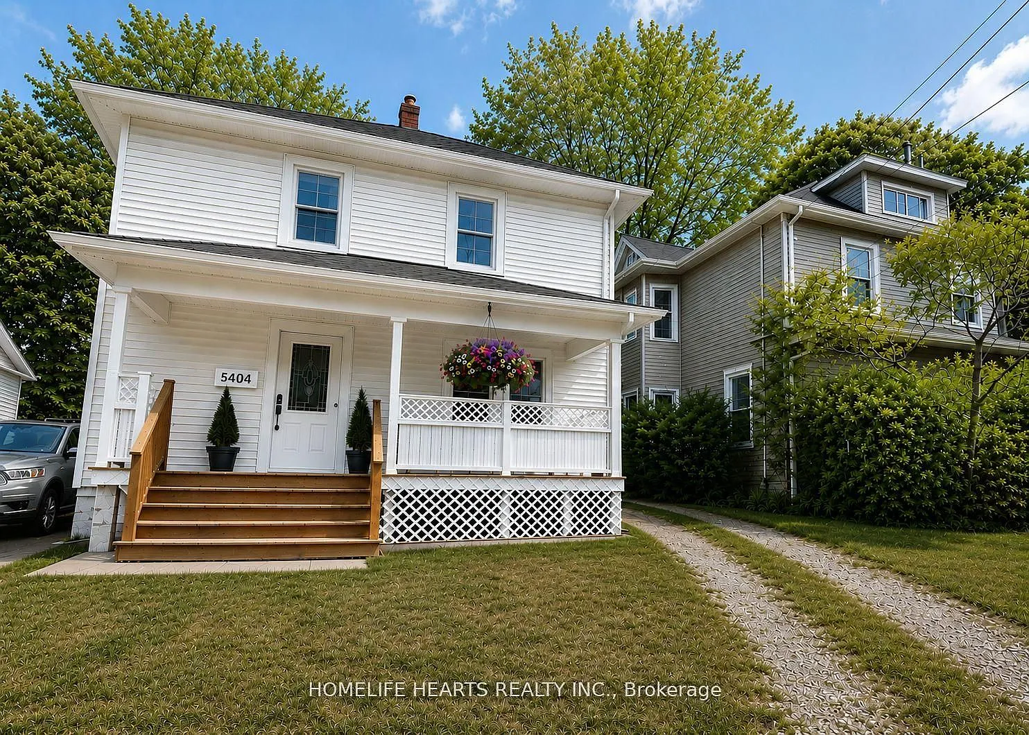3 bed, $2,699 — Photo 1