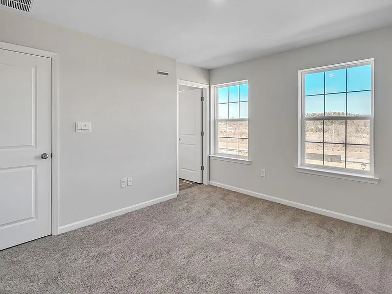 178 Bell Ct — Photo 33